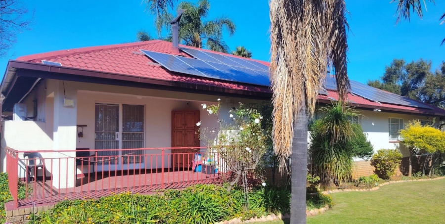 4 Bedroom Property for Sale in Vaalpark Free State